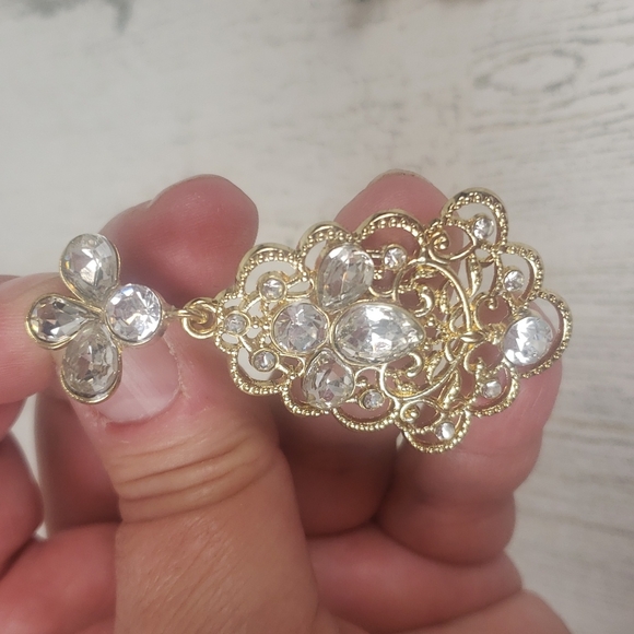 Chandelier drop clear goldtone pierced earrings bridal or special occasion - Picture 5 of 5